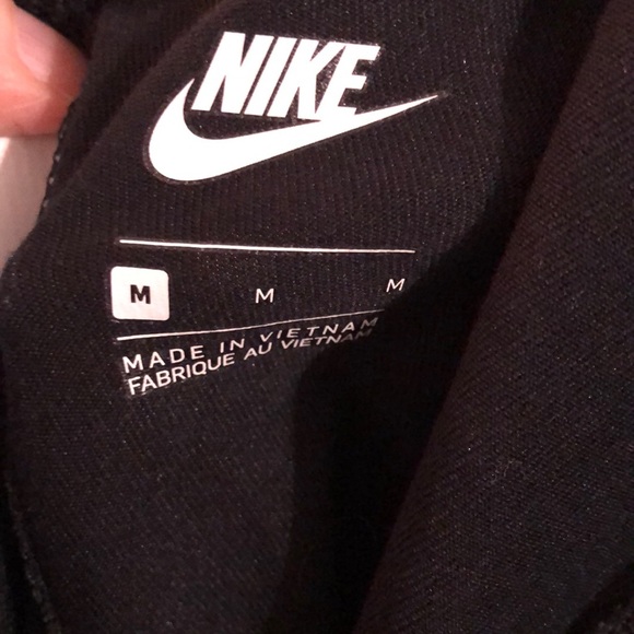 Nike Black Leggings - Picture 4 of 6